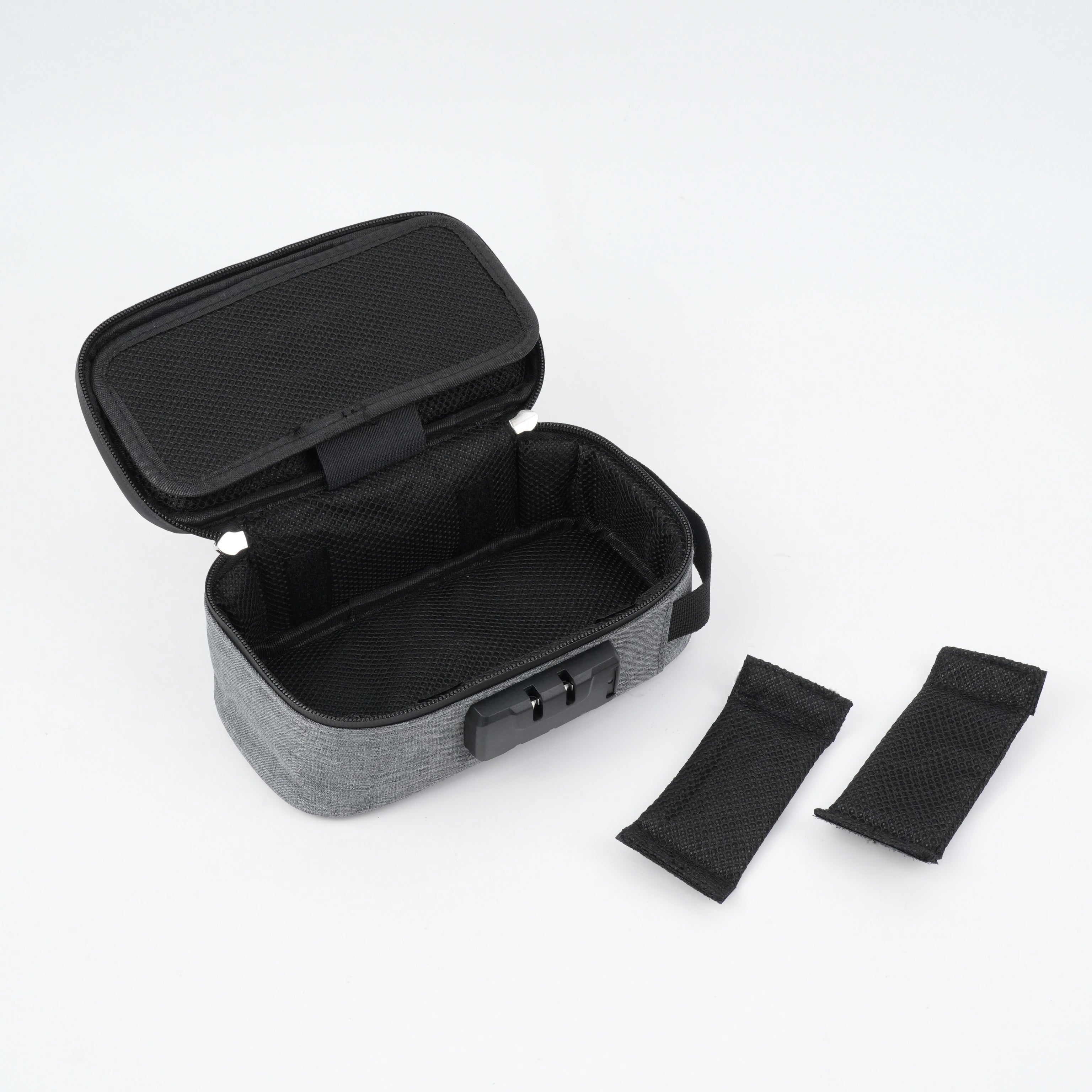 Alyssa | Elegant and Functional Toiletry Bag