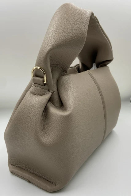 AMARA | Dumpling-Shaped Cloud Bag