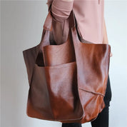 Lily | Chic Everyday Carryall – Sleek & Spacious Tote