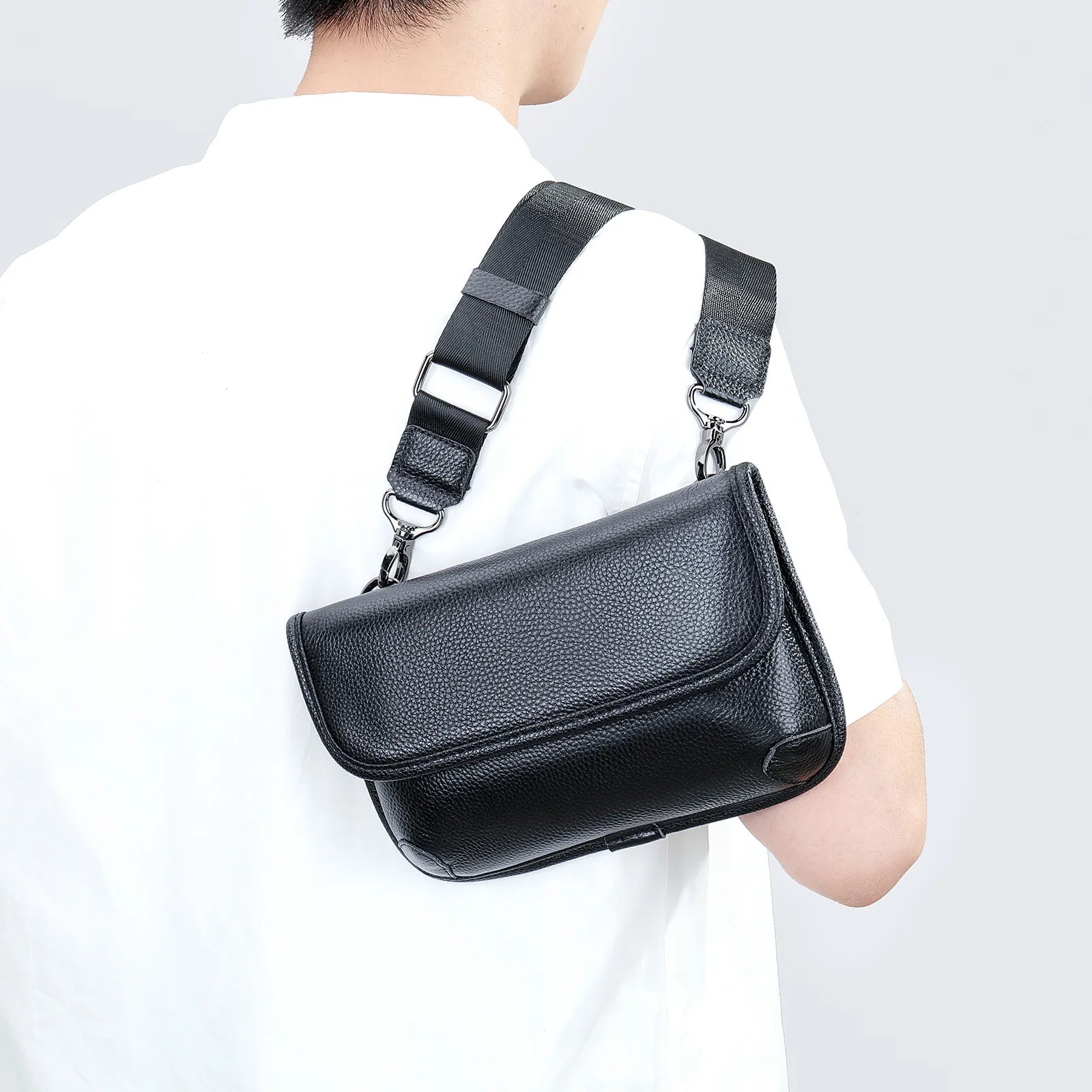 Julian | Multifunctional Small Vintage Crossbody Bag