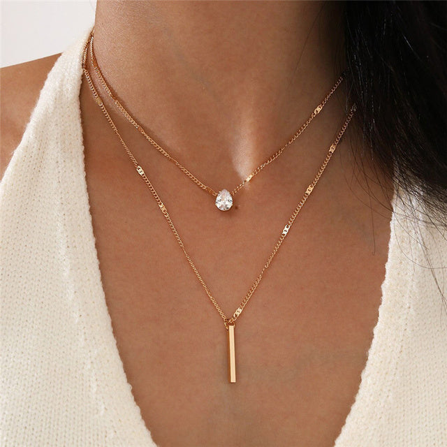 SparkleTwist | Layered Chain Necklace for Modern Elegance