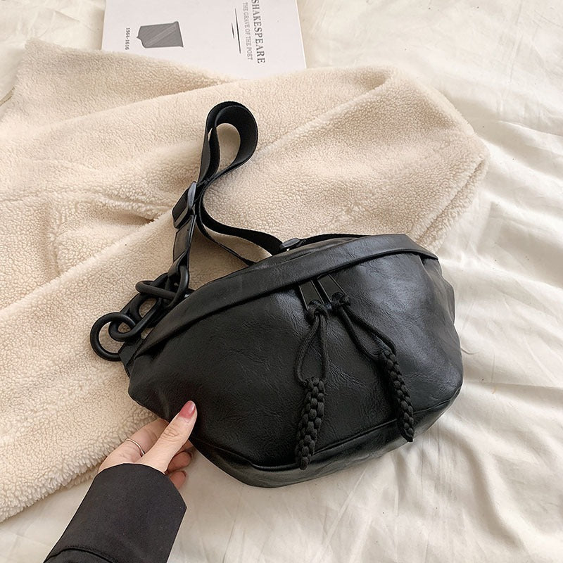 Amara | Minimalist Chain PU Leather Crossbody Fanny Pack