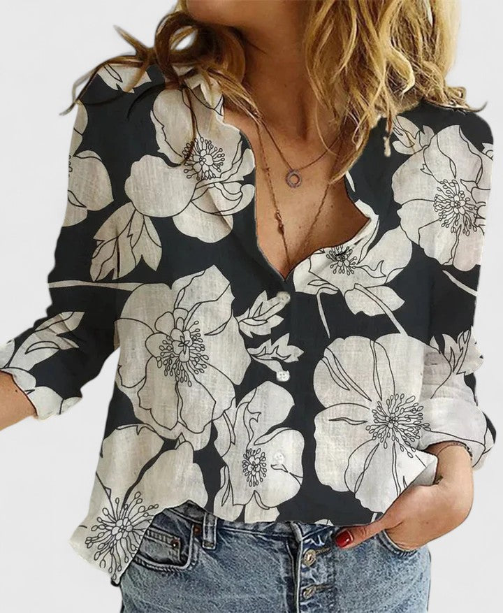 Women's Relaxed Fit Button Down Shirt with Classic Collar 1