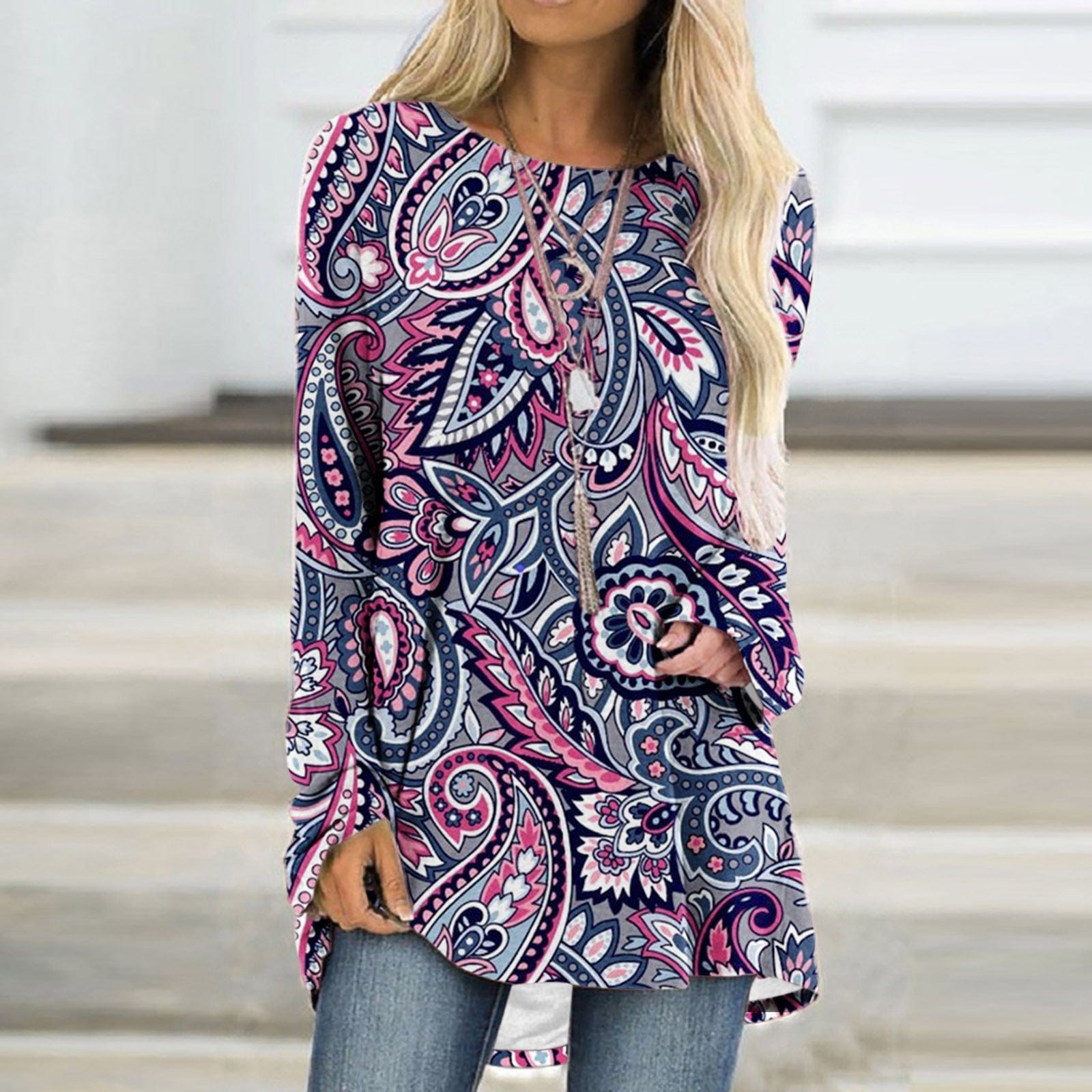 Elegant Mandala sweater: stylish & warm for autumn/winter-2